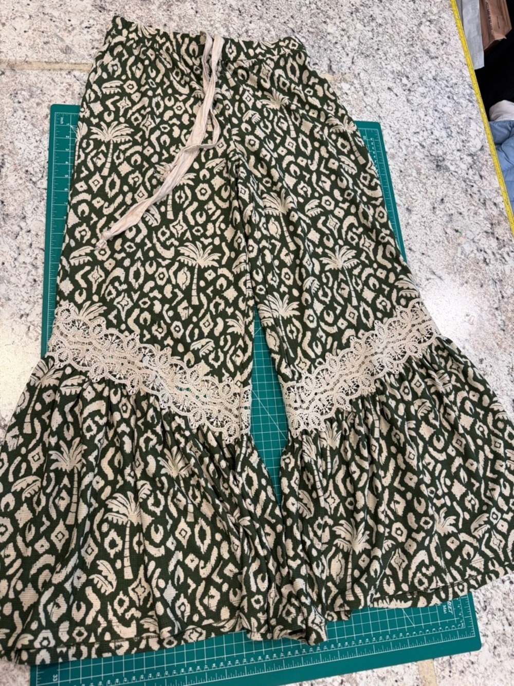 Boho Palm Print Lace Trim Wide Leg Pants S/M Flowy Festival - Picture 7 of 11
